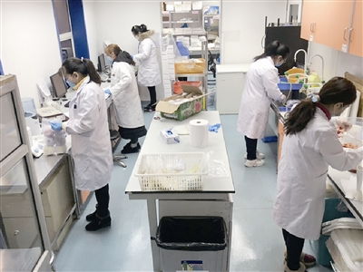 市北科技企業(yè)復工勁頭足商貿(mào)龍頭線上拓展新市場